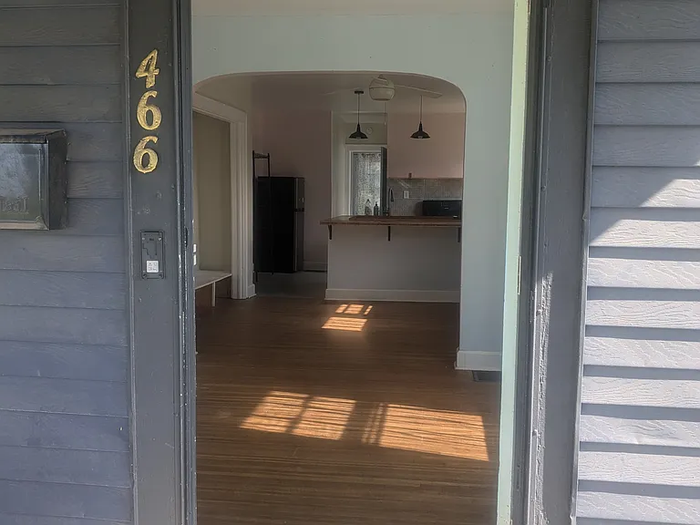 466 Congress Ave — Photo 3