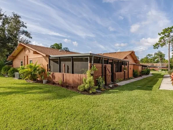 15437 Crystal Lake Dr, North Fort Myers, FL 33917