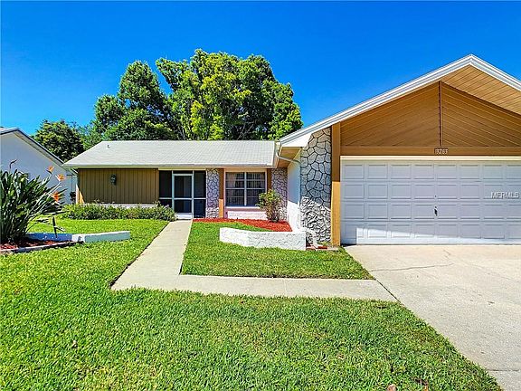 5th image of 3263 E Dorchester Dr