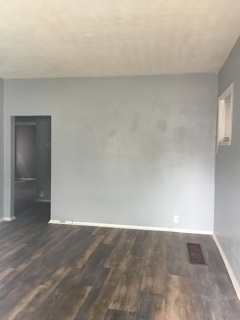 4217 Grand Blvd. — Photo 4