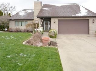 39 Coraopolis Rd, Coraopolis, PA 15108