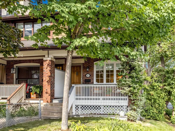 47 Glenmore Rd, Toronto, ON M4L 3M2
