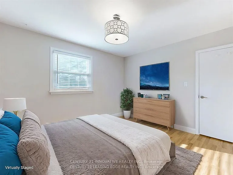 350 The Queensway S #MAIN — Photo 14