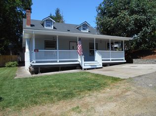376 3rd St, Elkton, OR 97436