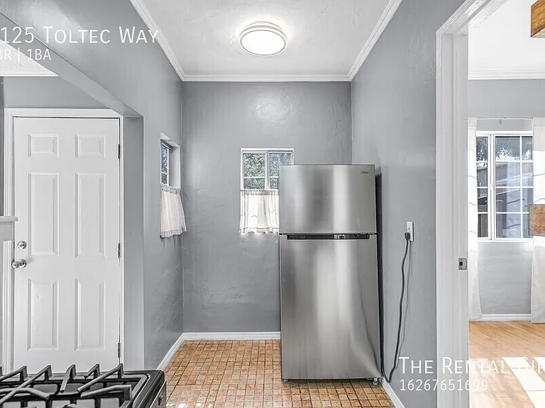 6125 Toltec Way — Photo 4
