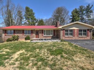 168 Quillen Dr, Bristol, VA 24201