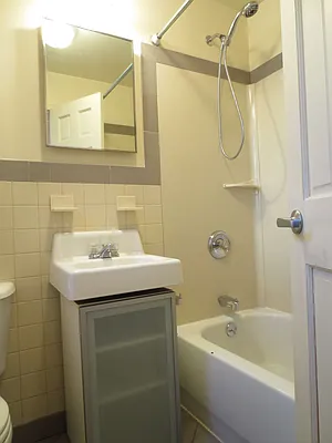 Rented by Waverly Realty Associates | media 7