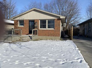 1072 Jalna Blvd, London, ON N6E2J5