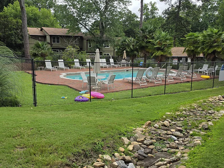 3100 Meadow Mere W — Photo 3