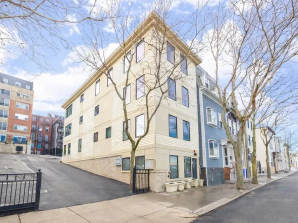 435 E 3rd St #2, South Boston, MA 02127
