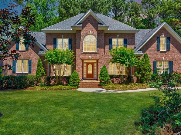 8505 Davishire Dr, Raleigh, NC 27615