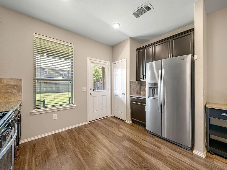 15815 Grey Boulder Dr — Photo 10