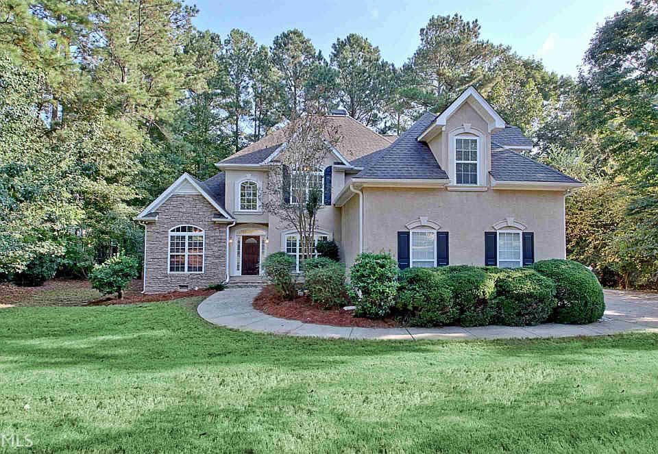 1st image of 135 Lyndhurst Way