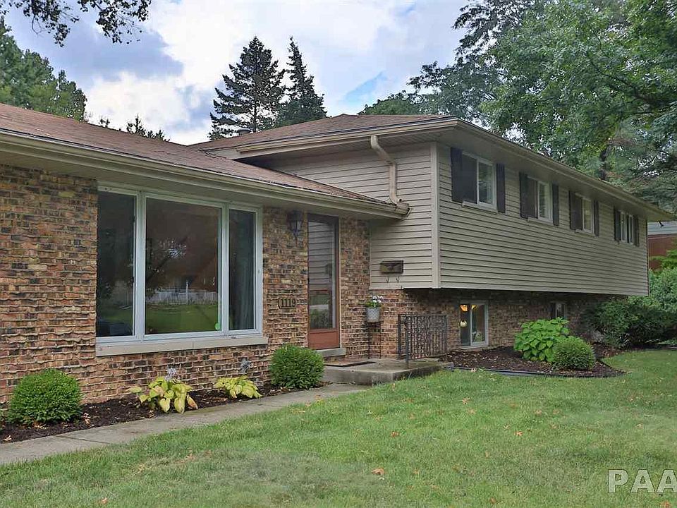1st image of 1119 W Oakglen Dr