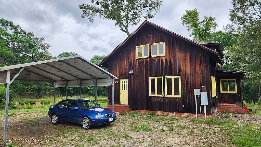 1917 Fm 127 - Property Image