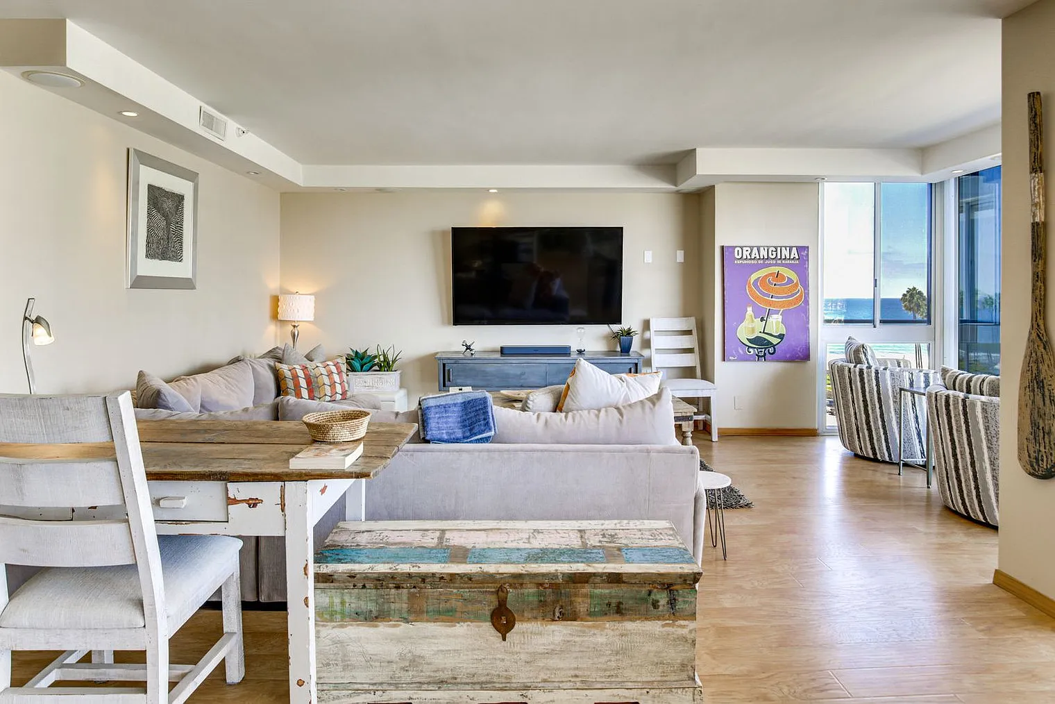 2 bed, 2.0 bath, 1700 sqft, $7,270 — Photo 1
