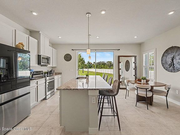 2nd image of 1895 Kendall Pointe Pl