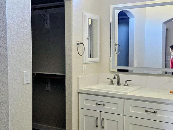 3rd image of 3315 Baysinger Dr