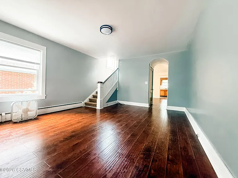 402 N Orange St — Photo 4