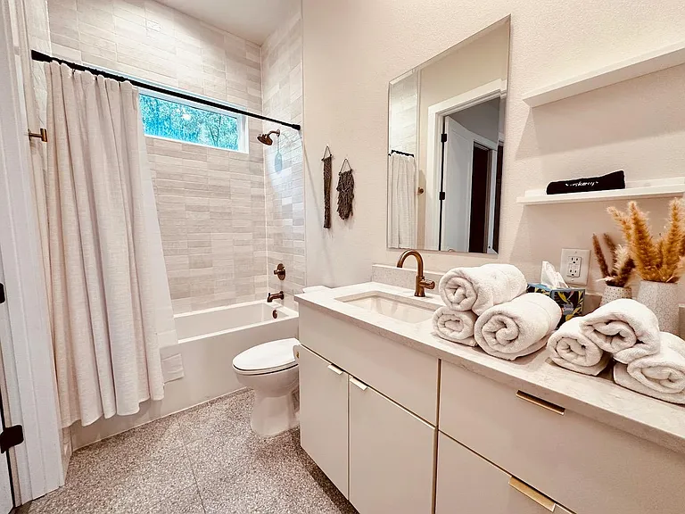4706 Sylvandale Dr #2 — Photo 5