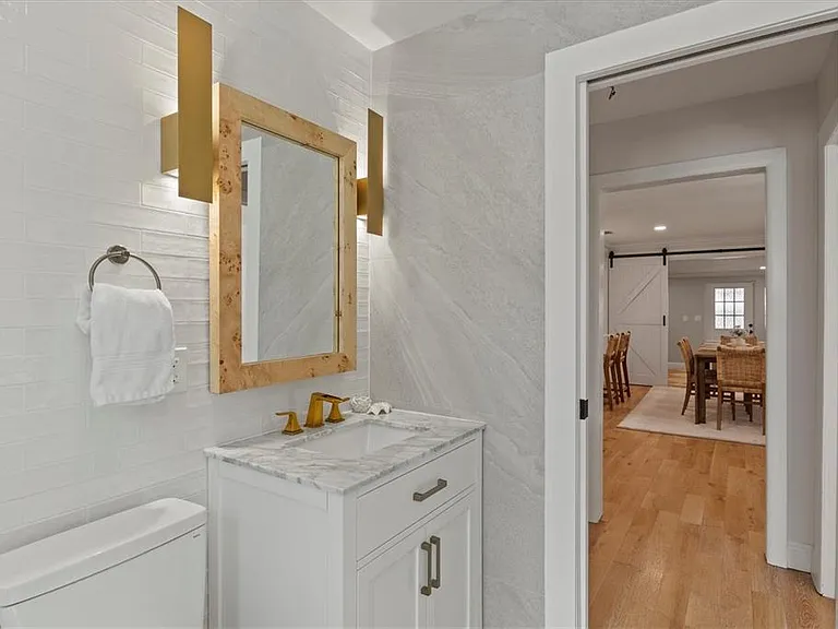 326 S Lime Ave — Photo 30