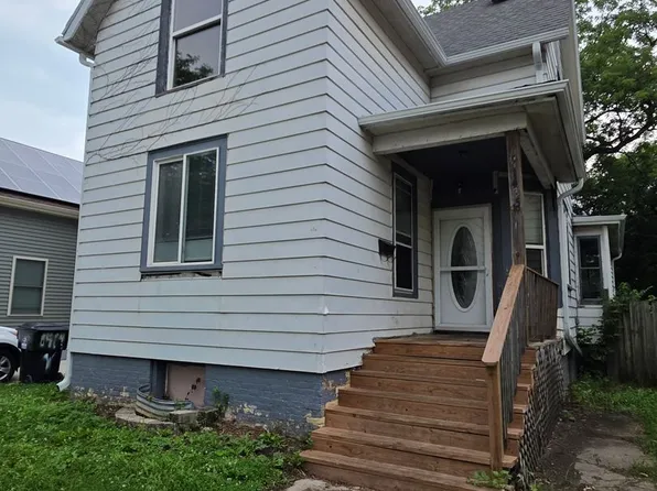 1435 Villa St, Racine, WI 53403