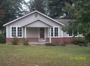 401 E College St, Louisville, MS 39339