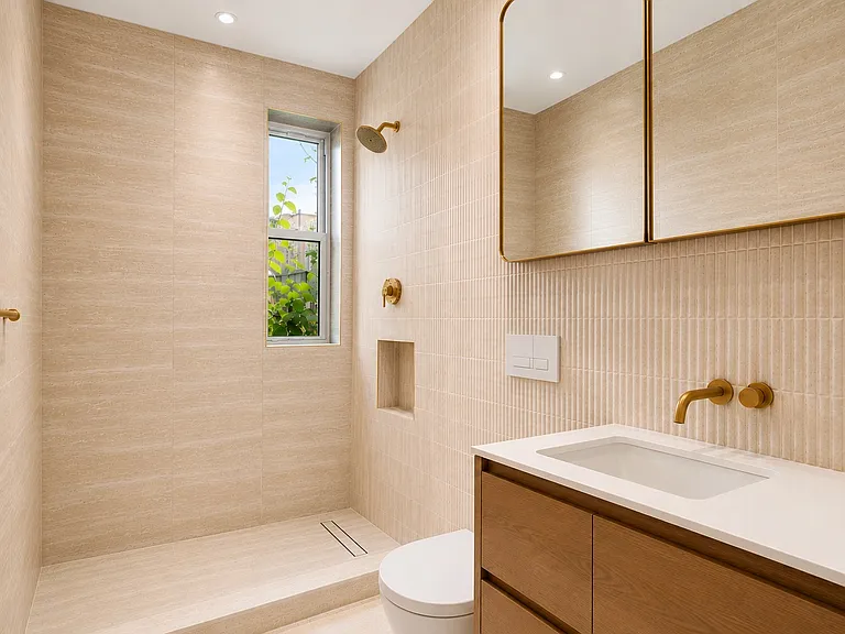 241 W 13th St #8 — Photo 8