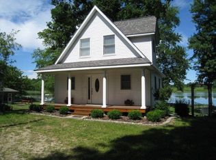 56607 Point Rd, Cassopolis, MI 49031