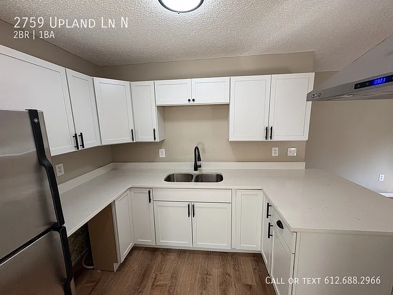 2759 Upland Ln N — Photo 6