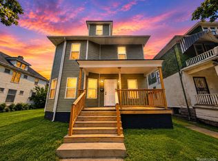 592 Leicester Ct, Detroit, MI 48202