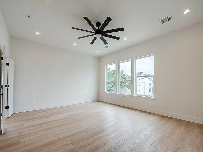 1511 Alamo St — Photo 14