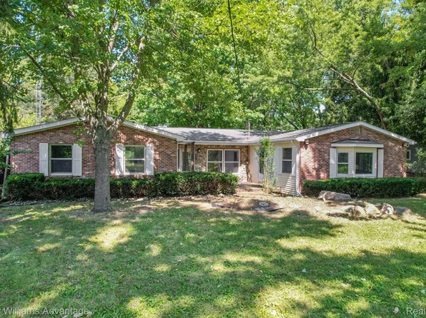 11385 Breckenridge Dr, Davison, MI 48423
