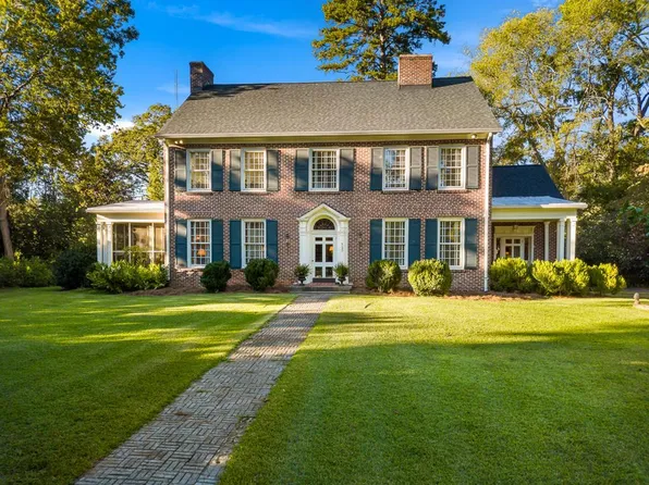 523 Creswell Ave E, Greenwood, SC 29646