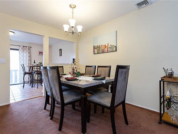 5th image of 132 Buckingham Ct