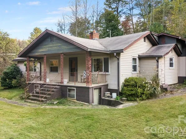 11 Whitt Rd, Weaverville, NC 28787