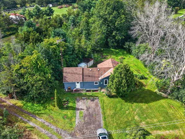 7968 County Road 2 Rd, Greater Napanee, ON K7R 3K6