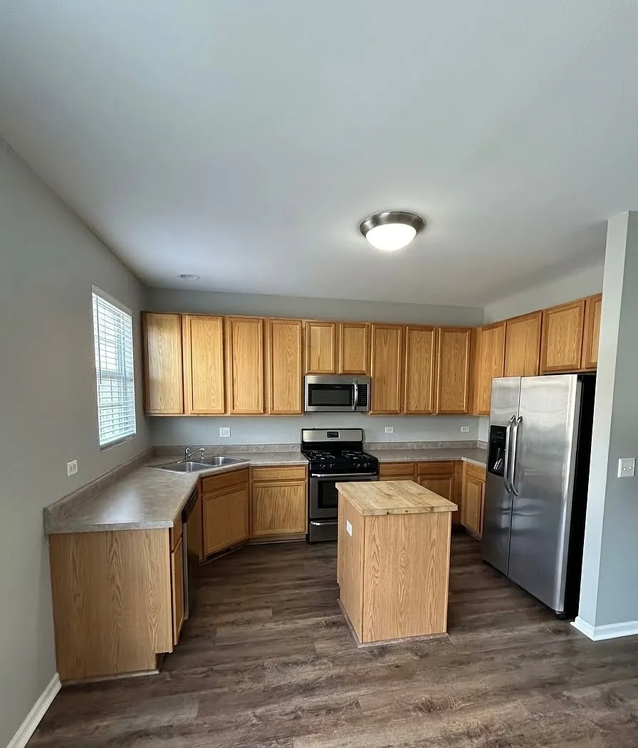 2 bed, 2.5 bath, 1512 sqft, $2,700 — Photo 4