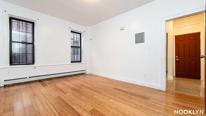 Rented by Nooklyn NYC LLC | media 11