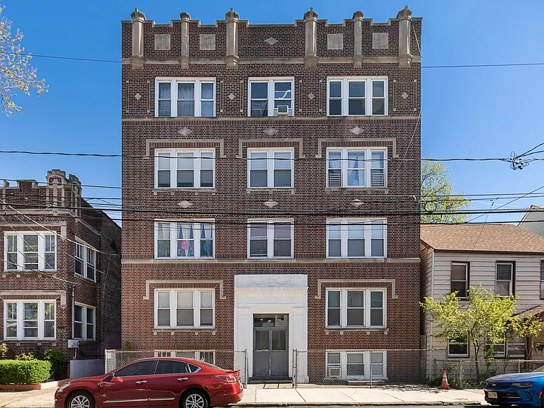 62 Beacon Ave #204 — Photo 13