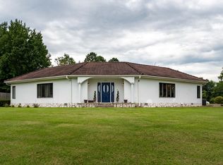 867 Stardust Dr, Herrin, IL 62948