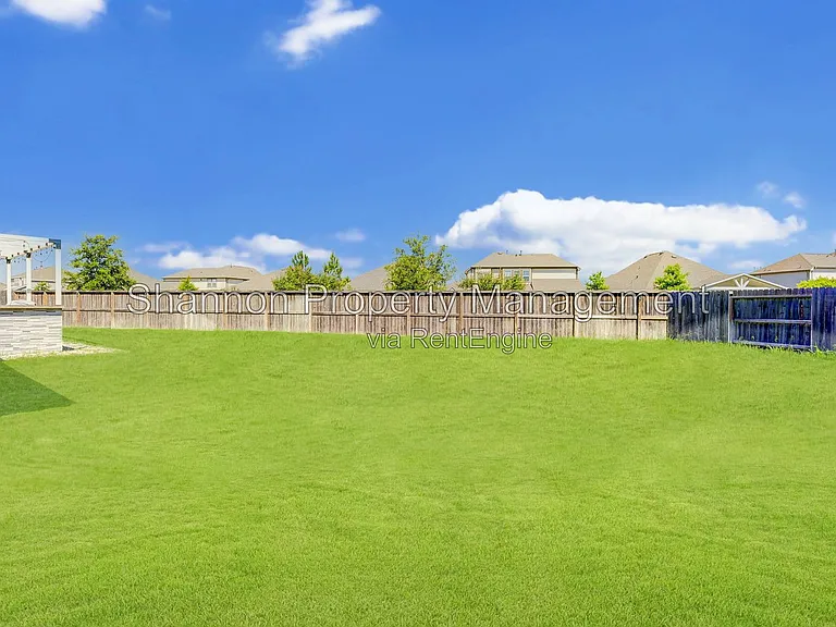 9547 Summer River Dr — Photo 31