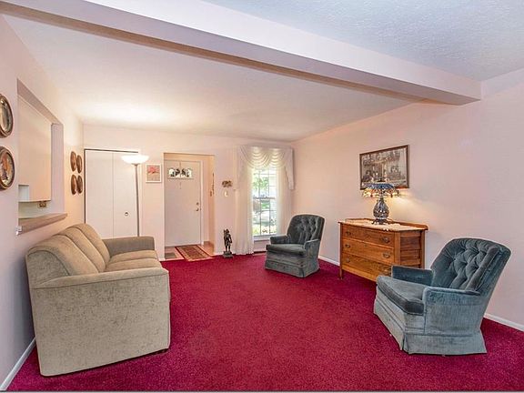 4th image of 6884 Stratford Cir #96-C