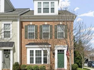 2 Mustang Dr, La Plata, MD