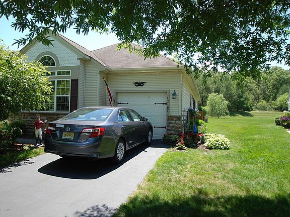 2nd image of 12 Belvedere Dr