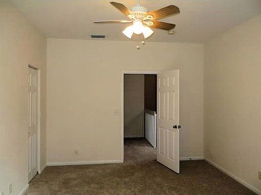 5th image of 8310 Lagos De Campo Blvd
