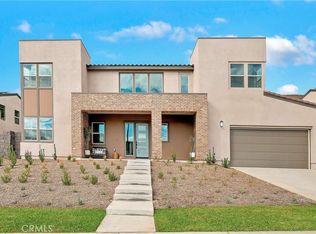 15800 Conservatory Dr, Fontana, CA 92336