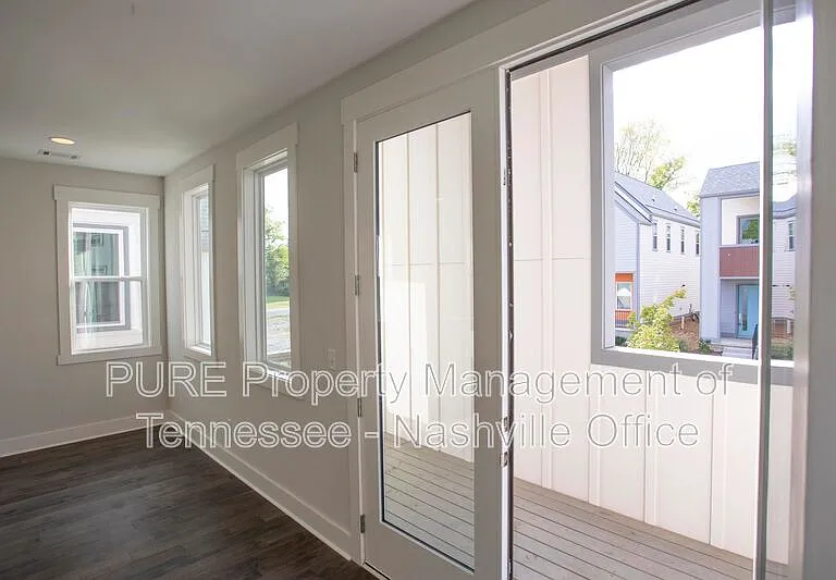 214 Lucile St — Photo 12