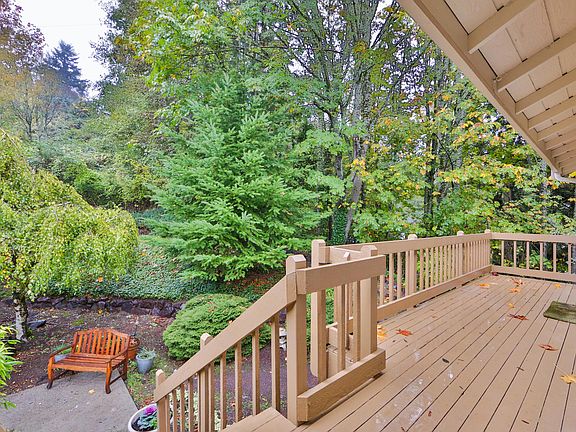 4th image of 5220 NE 193rd Pl