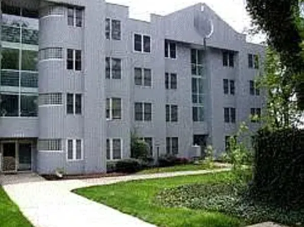 5203 Le Parc Dr APT 1, Wilmington, DE 19809
